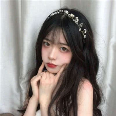 “黄仁勋的表外甥女”，也来了